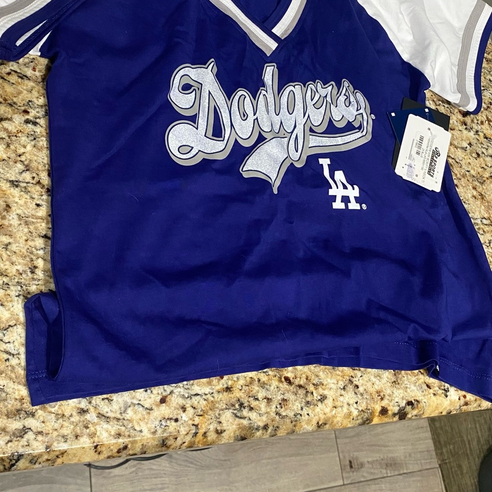 Women’s fitted shirt